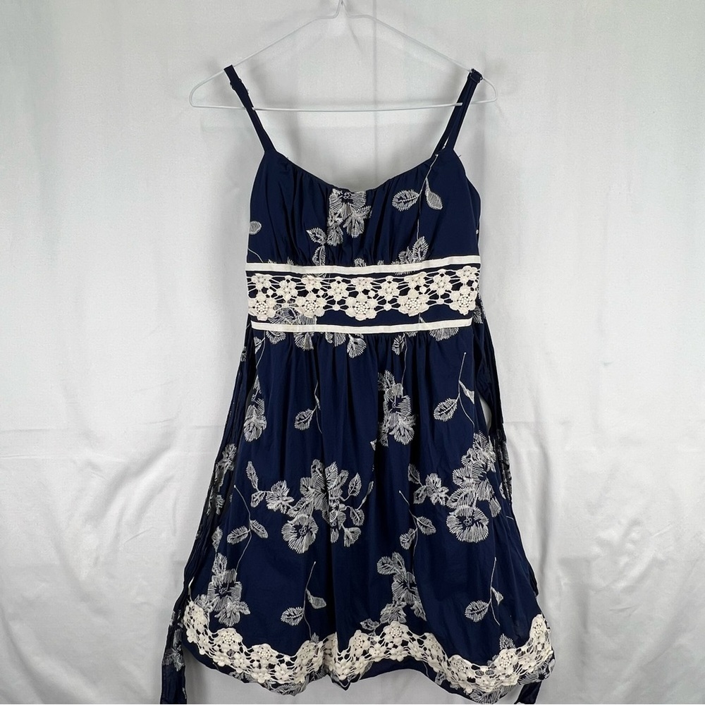 Dress Barn - Women's Dress - Navy and White Crochet - A Line - Size 4